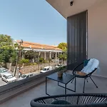 Brand New Suites In City Center